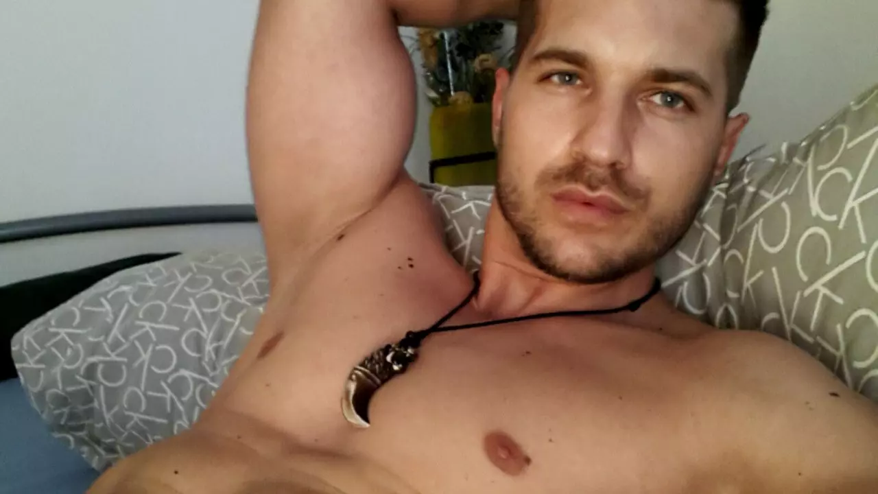 View DustinWilliams Fuck Vids and Pics