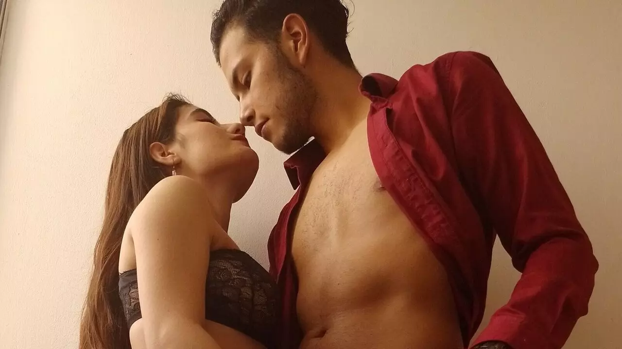 View SaritaAndJohn Fuck Vids and Pics