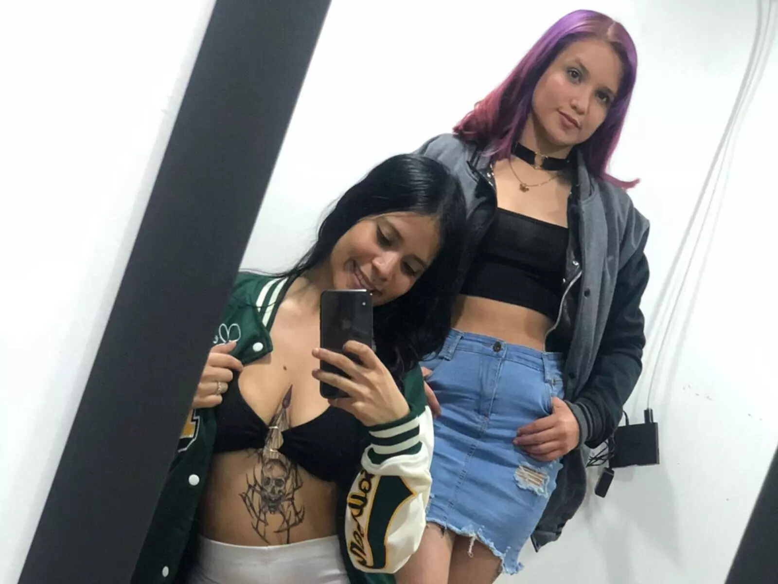 View SashaAndNahomi Fuck Vids and Pics